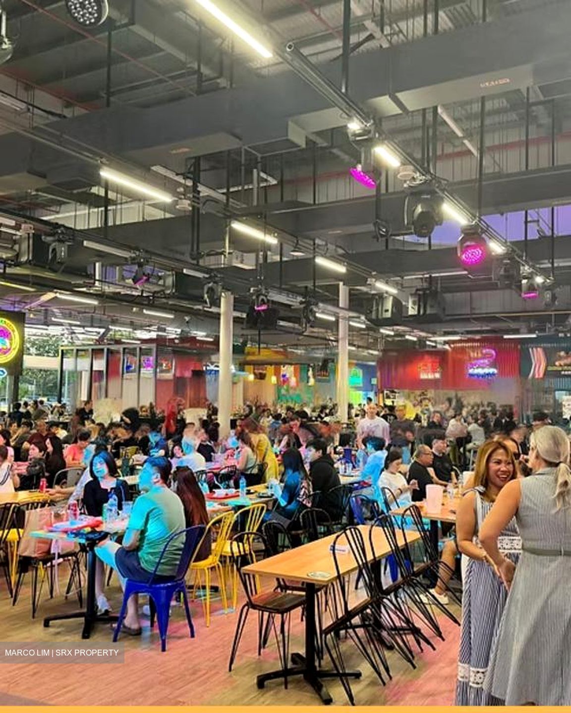 Singapore Expo (D16), Retail #455703511